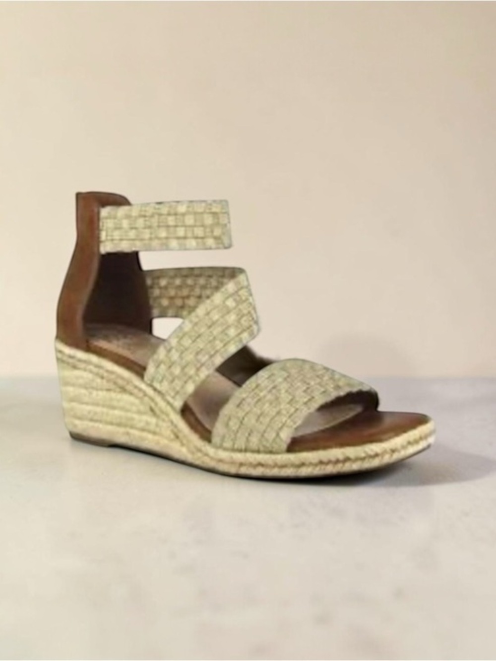 Impo Nalani Memory Foam Monochrome Vegan Brown & Tan Wedge Sandals Size 6.5